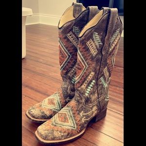 Corral boots